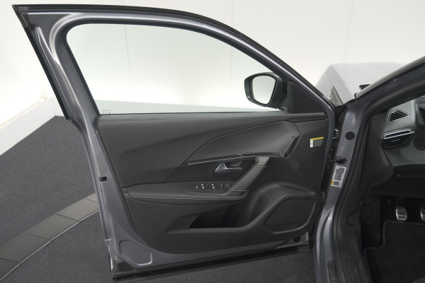 Peugeot 2008 PureTech 130 GT-Line | Camera | Adaptieve Cruise Control | Navigatie | Climate Control