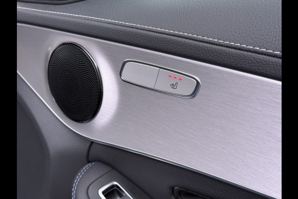 Mercedes-Benz C-Klasse Estate 300 EQ Hybrid Business Sol. AMG Night Ltd Panoramadak Trekhaak Navi 360°Camera Stoelverwarming Apple Carplay Android Auto Matrix Led Lmv Privacy Glas Elek. Privacy Glas Bluetooth Elek.Achterklep Led 1.800KG Trekgewicht 1e Eigenaar Dealeronderhouden Origineel Nederlandse Auto