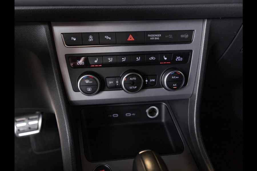 Seat Ateca 1.5 TSI FR Business Intense / 150pk / Stoel en stuurverwarming / Achteruitrij camera /