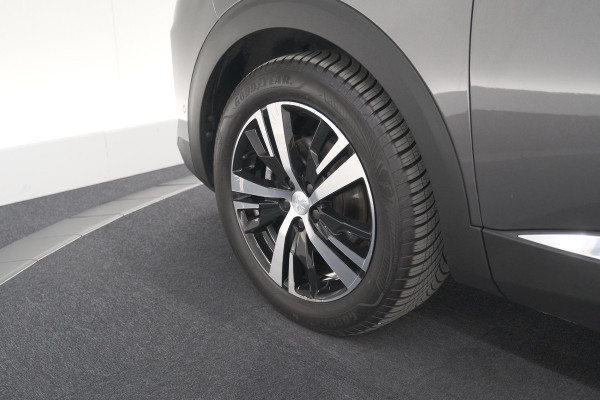Peugeot 5008 PureTech 130 EAT8 GT | 7 Zitplaatsen | Camera | Adaptieve Cruise Control | Apple Carplay