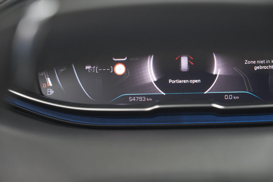 Peugeot 5008 PureTech 130 EAT8 GT | 7 Zitplaatsen | Camera | Adaptieve Cruise Control | Apple Carplay