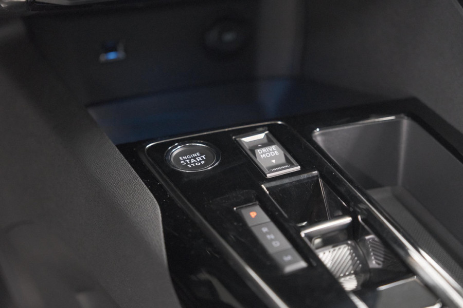 Peugeot 5008 PureTech 130 EAT8 GT | 7 Zitplaatsen | Camera | Adaptieve Cruise Control | Apple Carplay