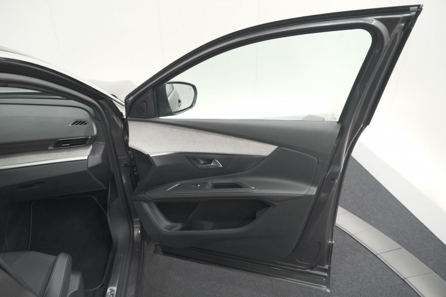 Peugeot 5008 PureTech 130 EAT8 GT | 7 Zitplaatsen | Camera | Adaptieve Cruise Control | Apple Carplay
