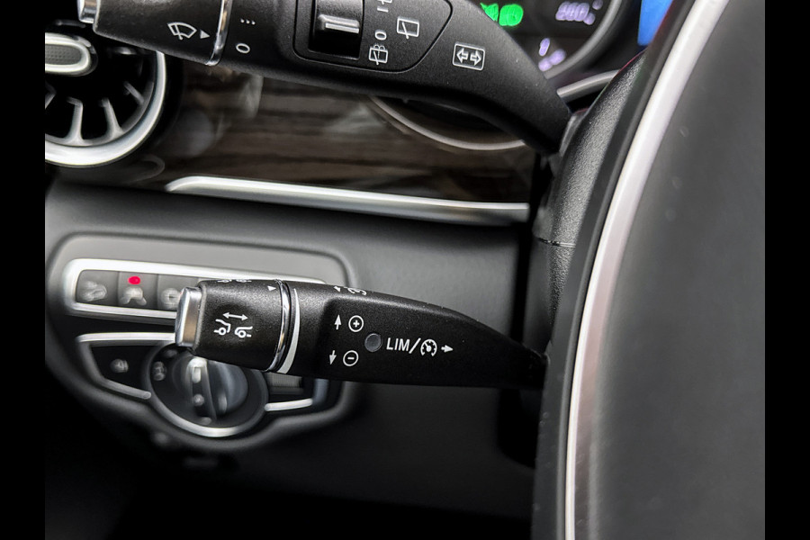 Mercedes-Benz V-Klasse 300d L3 4-Matic Avantgarde 7 zitplaatsen AMG-Line Vol opties Airmatic Stoelventilatie Nappa leder