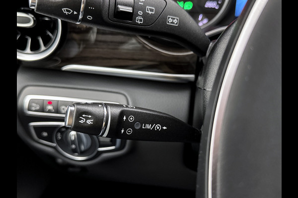 Mercedes-Benz V-Klasse 300d L3 4-Matic Avantgarde 7 zitplaatsen AMG-Line Vol opties Airmatic Stoelventilatie Nappa leder
