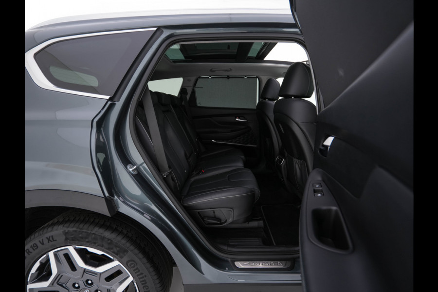 Hyundai Santa Fe 1.6 T-GDI HEV Premium Sky (Face-lift) (INCL-BTW) *PANO | LEATHER | FULL-LED | ADAPTIVE-CRUISE | BLINDSPOT | MEMORY-PACK | DIGI-COCKPIT | SHIFTPADDLES | PRIVACYGLASS | NAVI-FULLMAP | HEAD-UP |19''ALU*