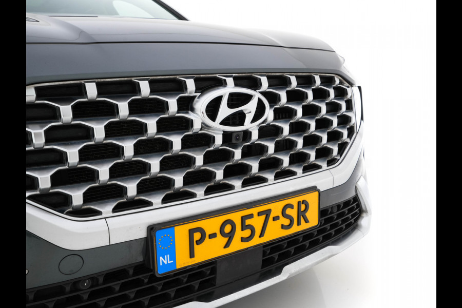 Hyundai Santa Fe 1.6 T-GDI HEV Premium Sky (Face-lift) (INCL-BTW) *PANO | LEATHER | FULL-LED | ADAPTIVE-CRUISE | BLINDSPOT | MEMORY-PACK | DIGI-COCKPIT | SHIFTPADDLES | PRIVACYGLASS | NAVI-FULLMAP | HEAD-UP |19''ALU*