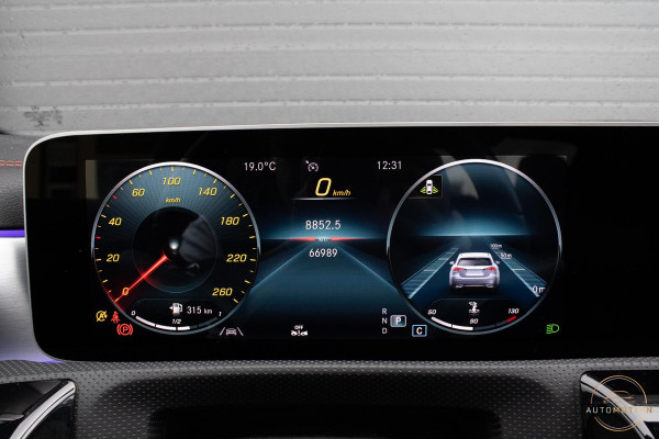 Mercedes-Benz CLA-Klasse 200 AMG Pano Memory Camera Sfeer