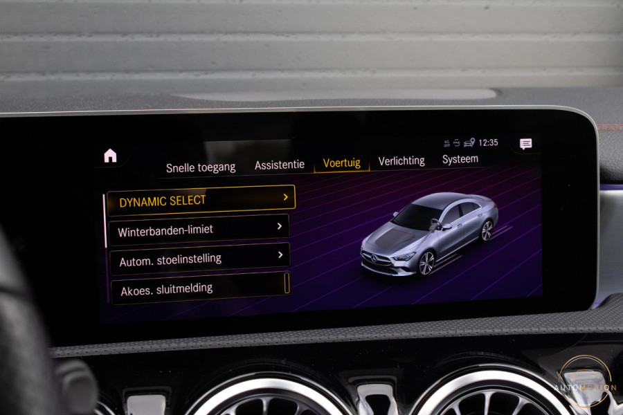 Mercedes-Benz CLA-Klasse 200 AMG Pano Memory Camera Sfeer