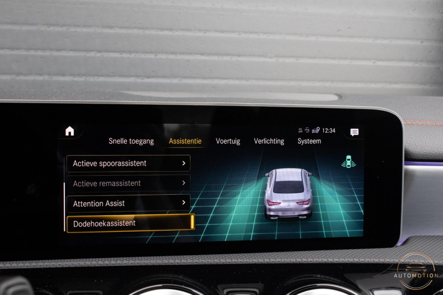 Mercedes-Benz CLA-Klasse 200 AMG Pano Memory Camera Sfeer