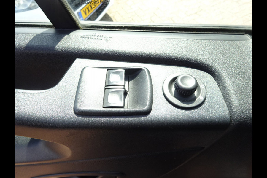Renault Trafic 2.0 dCi 120 T29 L1H1 2 x SCHUIFDEUR AIRCO NAVIGATIE CRUISE CONTROL