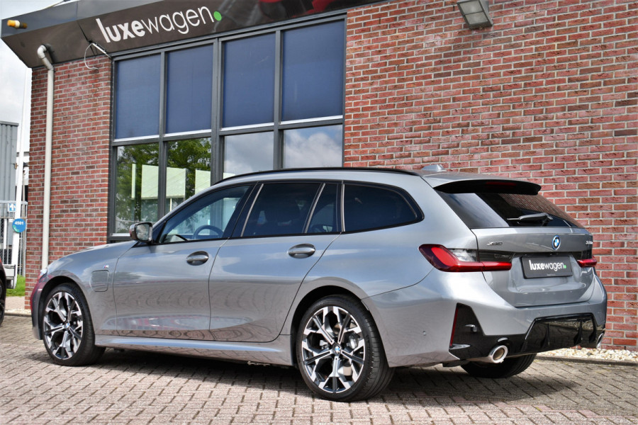 BMW 3 Serie Touring 330e xDrive M-Sport Pano 19inch El-zetels HUD 360-cam LCI-2