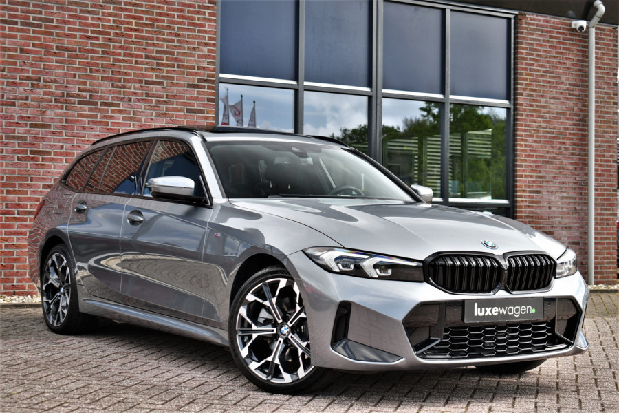 BMW 3 Serie Touring 330e xDrive M-Sport Pano 19inch El-zetels HUD 360-cam LCI-2