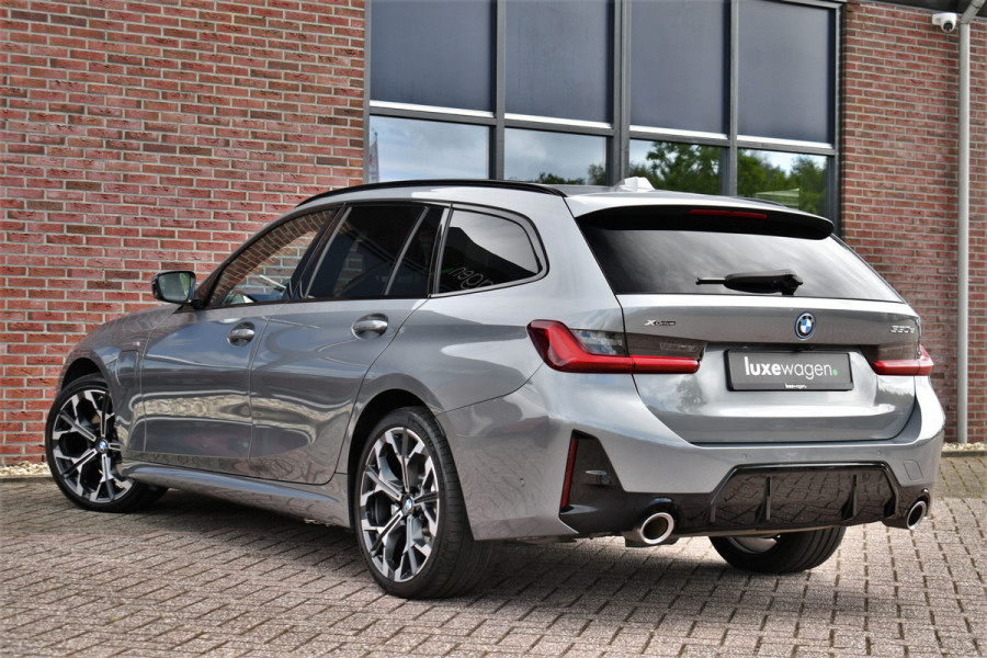 BMW 3 Serie Touring 330e xDrive M-Sport Pano 19inch El-zetels HUD 360-cam LCI-2