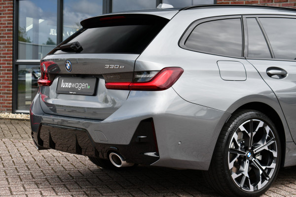 BMW 3 Serie Touring 330e xDrive M-Sport Pano 19inch El-zetels HUD 360-cam LCI-2