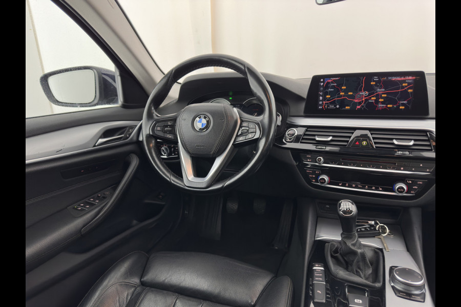 BMW 5 Serie Touring 520d High Executive *LEATHER | FULL-LED | MEMORY-PACK | HEATED-COMFORTSEATS | NAVI-FULLMAP | ECC | PDC | CRUISE | KEYLESS | TOWBAR |  20''ALU*