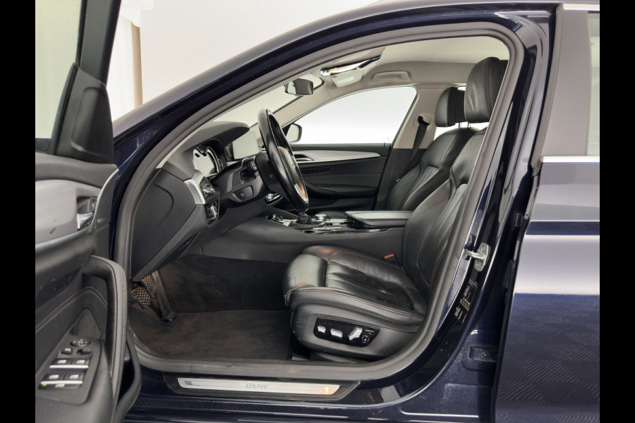 BMW 5 Serie Touring 520d High Executive *LEATHER | FULL-LED | MEMORY-PACK | HEATED-COMFORTSEATS | NAVI-FULLMAP | ECC | PDC | CRUISE | KEYLESS | TOWBAR |  20''ALU*