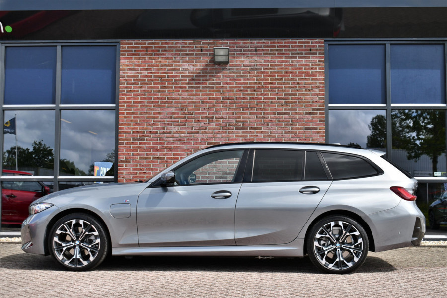 BMW 3 Serie Touring 330e xDrive M-Sport Pano 19inch El-zetels HUD 360-cam LCI-2