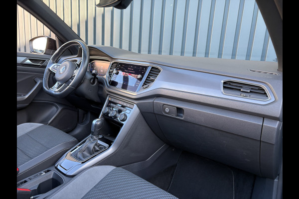 Volkswagen T-Roc Cabrio 1.5 TSI R-Line | Beats | Trekhaak afnb. | Keyless | Camera | 19'' | Prijs Rijklaar!!