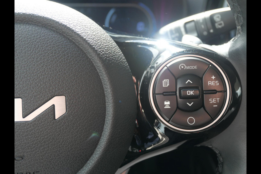Kia e-Soul DynamicPlusLine 64 kWh | SOH 93,4% | Warmtepomp | Navigatie | Adaptief | Camera | Stoel/Stuurverwarming