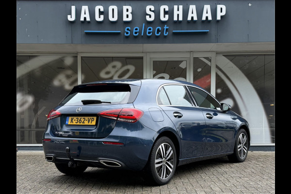Mercedes-Benz A-Klasse 250 e Business Solution Luxury / Keyless / Trekhaak (1.600KG) / Panodak / Camera / Elek. Stoelen /