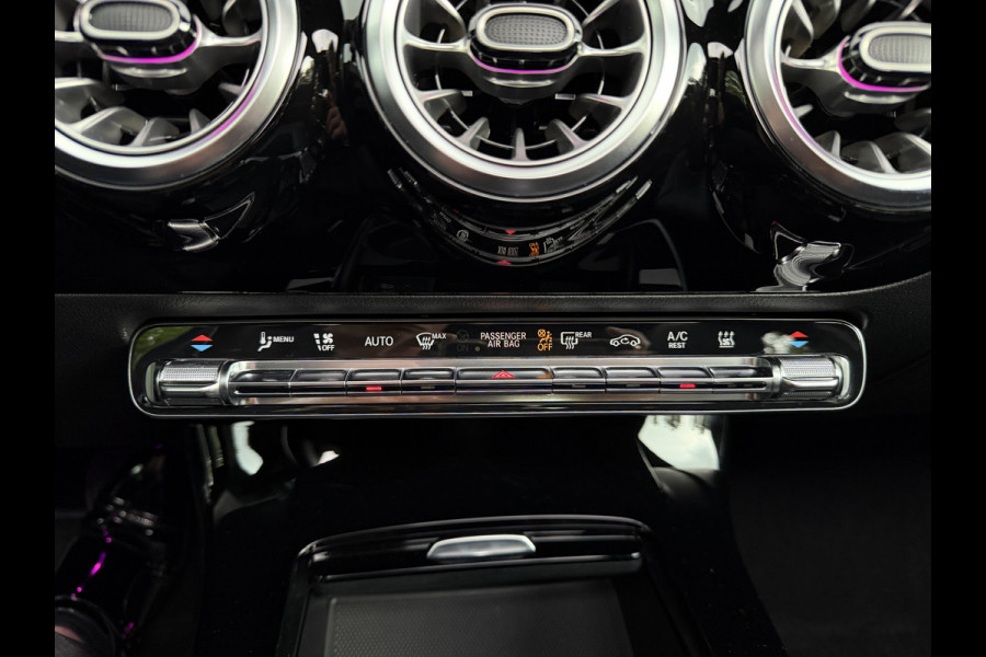 Mercedes-Benz A-Klasse 250 e Business Solution Luxury / Keyless / Trekhaak (1.600KG) / Panodak / Camera / Elek. Stoelen /