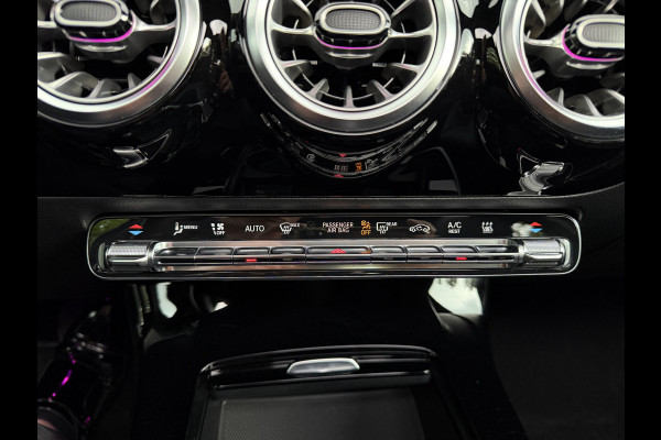 Mercedes-Benz A-Klasse 250 e Business Solution Luxury / Keyless / Trekhaak (1.600KG) / Panodak / Camera / Elek. Stoelen /