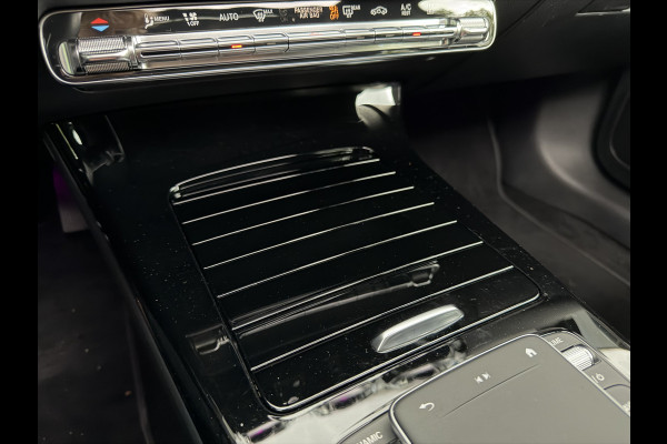 Mercedes-Benz A-Klasse 250 e Business Solution Luxury / Keyless / Trekhaak (1.600KG) / Panodak / Camera / Elek. Stoelen /
