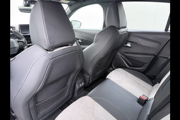 Peugeot e-208 EV GT 350 50 kWh SOH 89% Adap.Cruise 3D-Navi Stoelverwarming 360°Camera Apple Carplay Android Auto Ecc Pdc Privacy Glas Led Isofix DAB Lane Assist Keyless DAB+ 1e Eigenaar Dealeronderhouden Origineel Nederlandse Auto
