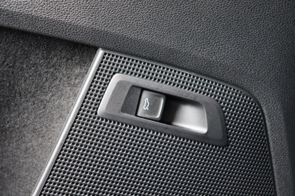 Škoda Kodiaq 1.5 TSI Sportline Business org.NL trekhaak stuurverw el.klep canton camera