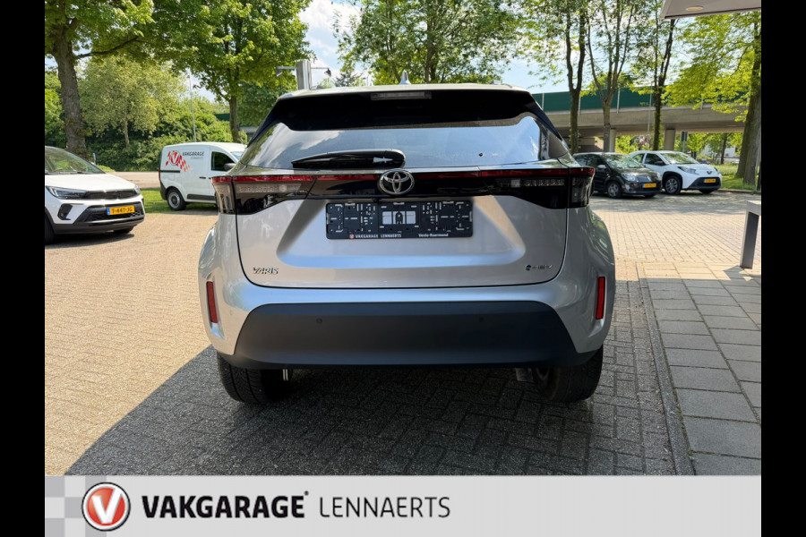 Toyota Yaris Cross 1.5 Hybrid 115 First Edition, Rijklaarprijs / 12 mnd Bovag garantie