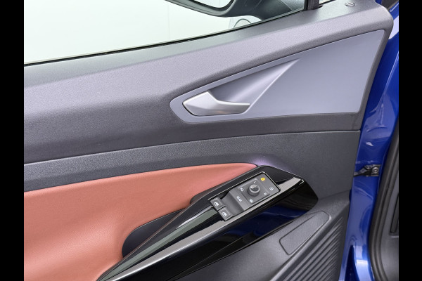 Volkswagen ID.4 1st 82kWh SOH 89,4% Trekhaak Warmtepomp Navi Ecc Camera Stoel+Stuurverwarming Apple Carplay Android Auto Pdc Lmv 20" Privacy Glas Led Isofix Voorruitverwarming DAB Rijstrooksensor 1.000KG Trekgewicht 1e Eigenaar Dealeronderhouden Origineel Nederlandse Auto