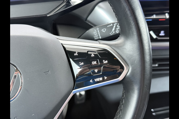 Volkswagen ID.4 1st 82kWh SOH 89,4% Trekhaak Warmtepomp Navi Ecc Camera Stoel+Stuurverwarming Apple Carplay Android Auto Pdc Lmv 20" Privacy Glas Led Isofix Voorruitverwarming DAB Rijstrooksensor 1.000KG Trekgewicht 1e Eigenaar Dealeronderhouden Origineel Nederlandse Auto