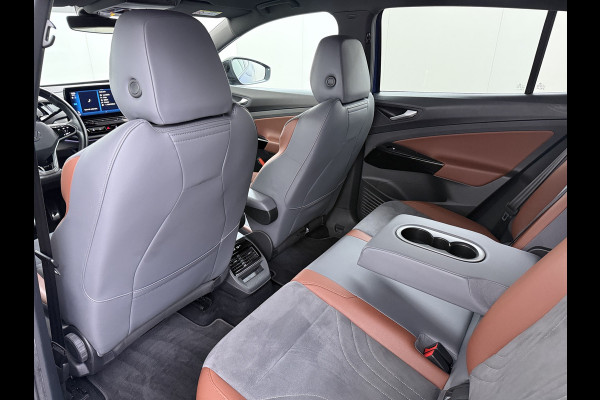 Volkswagen ID.4 1st 82kWh SOH 89,4% Trekhaak Warmtepomp Navi Ecc Camera Stoel+Stuurverwarming Apple Carplay Android Auto Pdc Lmv 20" Privacy Glas Led Isofix Voorruitverwarming DAB Rijstrooksensor 1.000KG Trekgewicht 1e Eigenaar Dealeronderhouden Origineel Nederlandse Auto