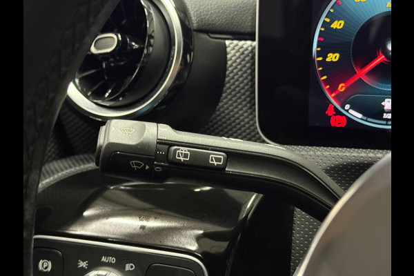 Mercedes-Benz CLA-Klasse Shooting Brake Automaat | 19 inch AMG | MBUX | LED | Navigatie | Parkeersensoren