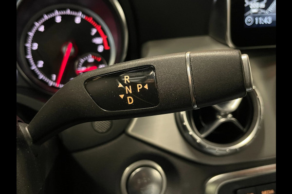 Mercedes-Benz CLA-Klasse Shooting Brake 180|AMG PAKKET|LEDER|CAMERA|CRUISE CONTROL|STOELVERWARMING|NAVIGATIE|NAP|ORG. NL-AUTO|