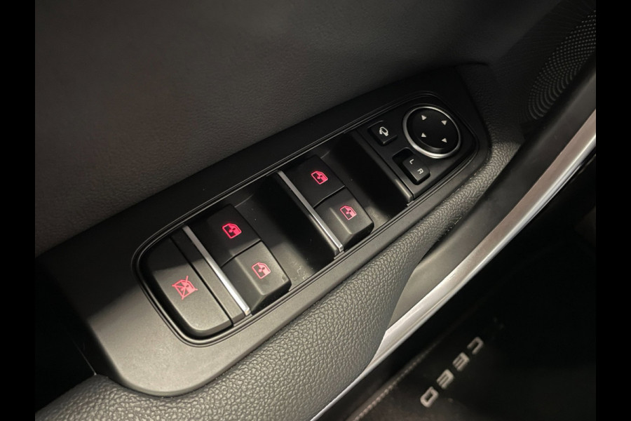 Kia Xceed 1.5 T-GDi ExecutiveLine|160PK|FULL OPTION|AUTOMAAT|ACC|LEDER|PANO|MEMORY|CAMERA|CARPLAY|STOELVERW.V+A+VENT.V|STUURVERW.|
