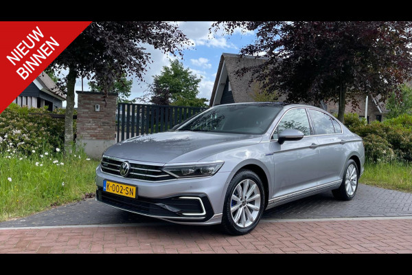 Volkswagen Passat 1.4 TSI PHEV GTE Business | Plug-in Hybride | Panoramadak | Head-up | Nederlandse auto origineel 10.000km | Trekhaak |