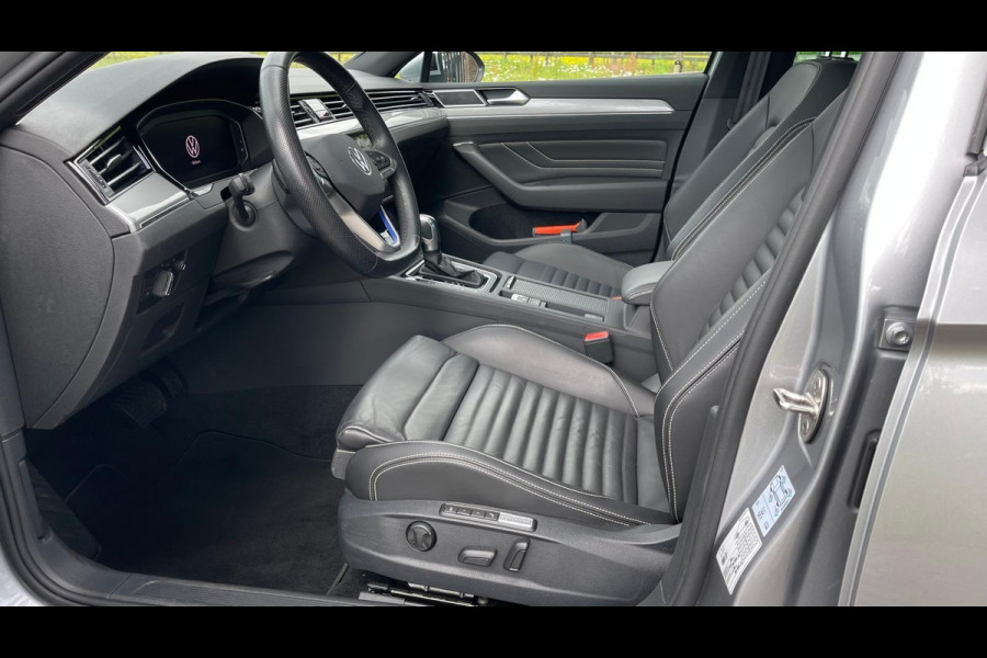 Volkswagen Passat 1.4 TSI PHEV GTE Business | Plug-in Hybride | Panoramadak | Head-up | Nederlandse auto origineel 10.000km | Trekhaak |