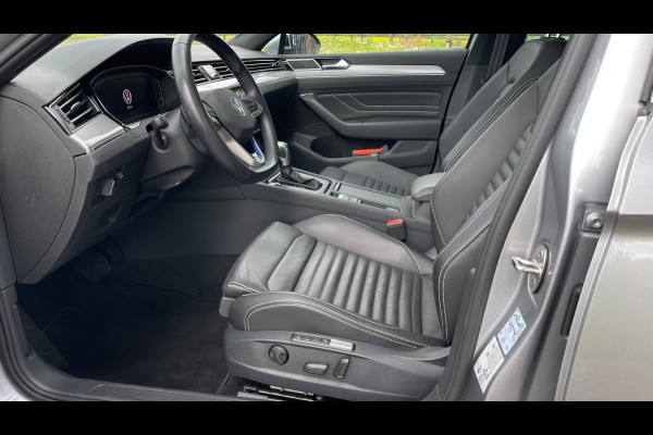 Volkswagen Passat 1.4 TSI PHEV GTE Business | Plug-in Hybride | Panoramadak | Head-up | Nederlandse auto origineel 10.000km | Trekhaak |