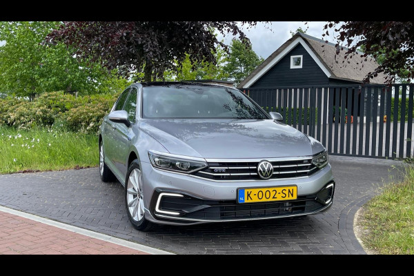Volkswagen Passat 1.4 TSI PHEV GTE Business | Plug-in Hybride | Panoramadak | Head-up | Nederlandse auto origineel 10.000km | Trekhaak |
