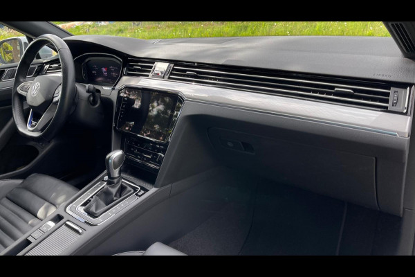 Volkswagen Passat 1.4 TSI PHEV GTE Business | Plug-in Hybride | Panoramadak | Head-up | Nederlandse auto origineel 10.000km | Trekhaak |