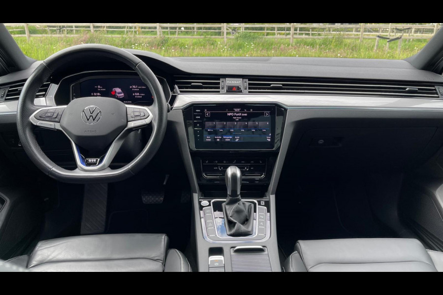 Volkswagen Passat 1.4 TSI PHEV GTE Business | Plug-in Hybride | Panoramadak | Head-up | Nederlandse auto origineel 10.000km | Trekhaak |