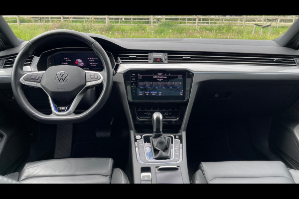 Volkswagen Passat 1.4 TSI PHEV GTE Business | Plug-in Hybride | Panoramadak | Head-up | Nederlandse auto origineel 10.000km | Trekhaak |