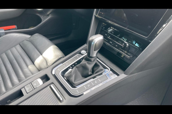 Volkswagen Passat 1.4 TSI PHEV GTE Business | Plug-in Hybride | Panoramadak | Head-up | Nederlandse auto origineel 10.000km | Trekhaak |