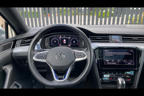 Volkswagen Passat 1.4 TSI PHEV GTE Business | Plug-in Hybride | Panoramadak | Head-up | Nederlandse auto origineel 10.000km | Trekhaak |
