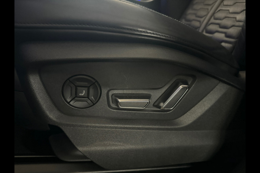 Audi RSQ8 4.0 TFSI quattro Pano|Ceramic|HuD|B&O 3D|Trekhaak