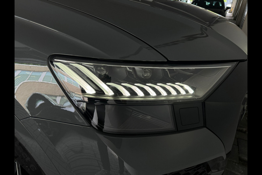 Audi RSQ8 4.0 TFSI quattro Pano|Ceramic|HuD|B&O 3D|Trekhaak