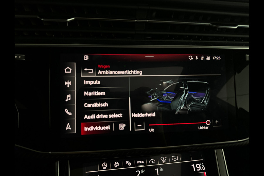 Audi RSQ8 4.0 TFSI quattro Pano|Ceramic|HuD|B&O 3D|Trekhaak