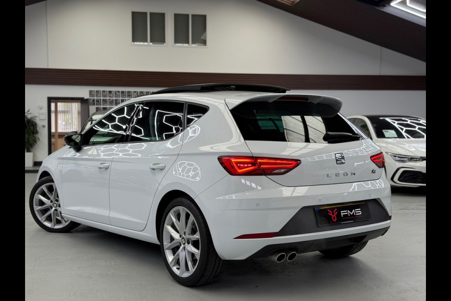 Seat Leon 1.5 TSI FR Edition Panorama CarPlay